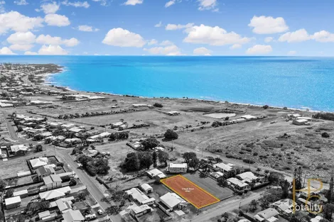 6 Ripple St, Burnett Heads, QLD 4670