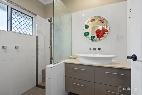 Property photo of 1 Owen Street Mossman QLD 4873