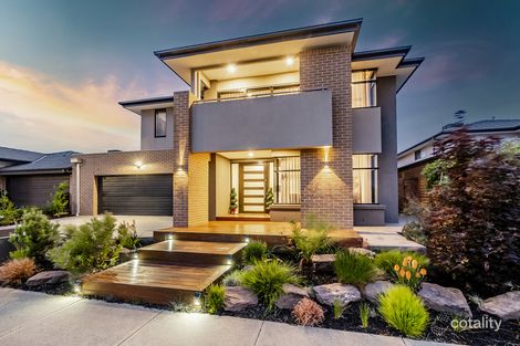 Property photo of 30 Strettle Crescent Cranbourne North VIC 3977
