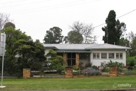 16 Dutton St E, Murgon, QLD 4605