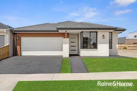 Property photo of 9 Birmingham Road Cranbourne East VIC 3977