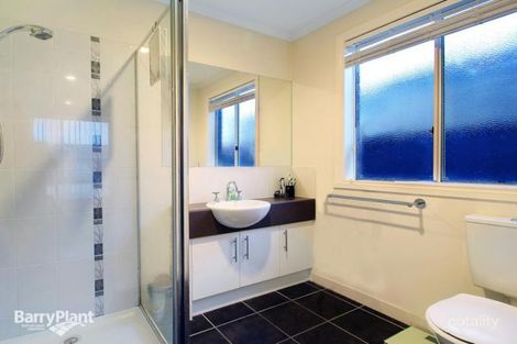 Property photo of 23 Killarney Crescent Pakenham VIC 3810