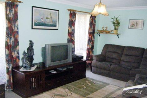 Property photo of 24 Logpine Crescent Camillo WA 6111