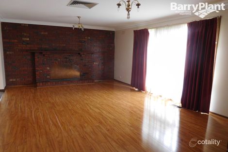 Property photo of 10 Trentwood Road Narre Warren VIC 3805