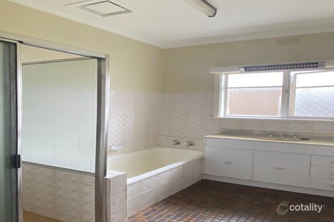 Property photo of 39 Chauvel Street Reservoir VIC 3073