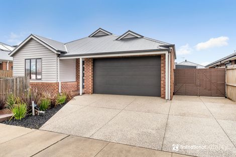 4 Uneta Ct, Lovely Banks, VIC 3213