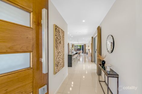 2/2 The Entrance, Kewarra Beach, QLD 4879