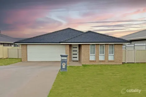 15 Koala St, Parkes, NSW 2870