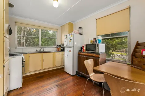 Property photo of 21 Gossamer Street Werribee VIC 3030