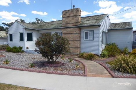 Property photo of 2 Kokoda Avenue Warracknabeal VIC 3393