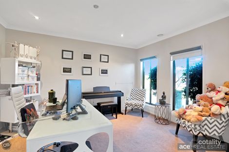 Property photo of 14 Scotney Crescent Derrimut VIC 3026