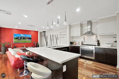 Property photo of 14 Scotney Crescent Derrimut VIC 3026