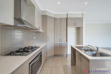 Property photo of 27 Cottage Boulevard Epping VIC 3076