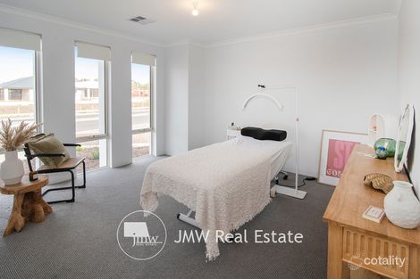 Property photo of 10 Chicago Way Dunsborough WA 6281