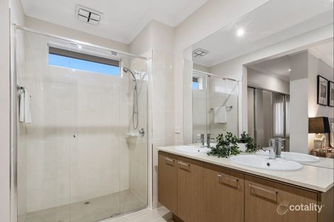 Property photo of 3 Grove Way Wantirna South VIC 3152