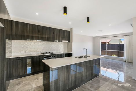 Property photo of 2/180 Spring Street Middle Ridge QLD 4350