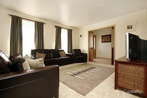 Property photo of 9 Rutledge Place Wanniassa ACT 2903