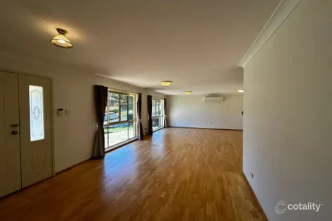 Property photo of 13 Stockwhip Place Sumner QLD 4074
