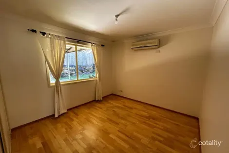 Property photo of 13 Stockwhip Place Sumner QLD 4074