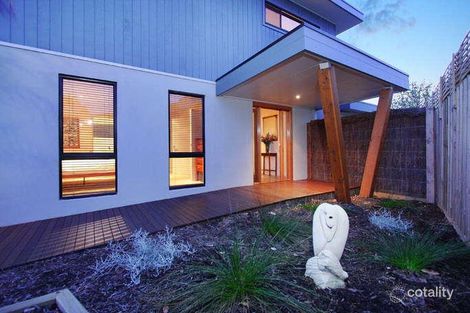 20 Surrey St, Mornington, VIC 3931