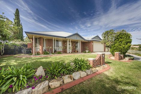 18 Banksdale Dr, Middle Ridge, QLD 4350