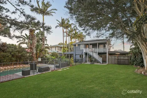 10 FRANKLIN ST, NUNDAH, QLD 4012