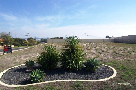 Property photo of 1 Britannia Heights Australind WA 6233