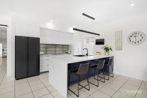 Property photo of 23 Tall Trees Way Little Mountain QLD 4551