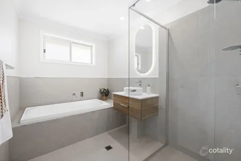 Property photo of 23 Tall Trees Way Little Mountain QLD 4551