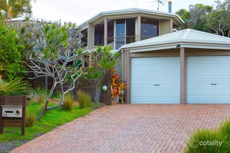 Property photo of 34 Ocean View Crescent Emerald Beach NSW 2456