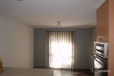 Property photo of 13 Madigan Crescent Mill Park VIC 3082