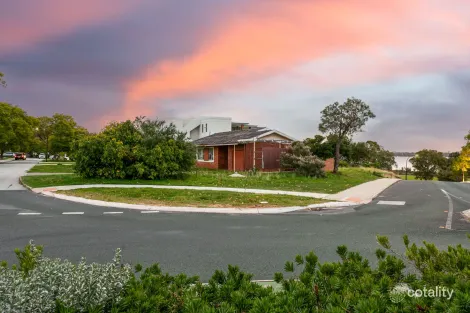 Property photo of 76 Tweeddale Road Applecross WA 6153