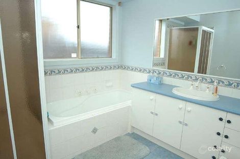 Property photo of 32 Shaftsbury Drive Mulgrave VIC 3170