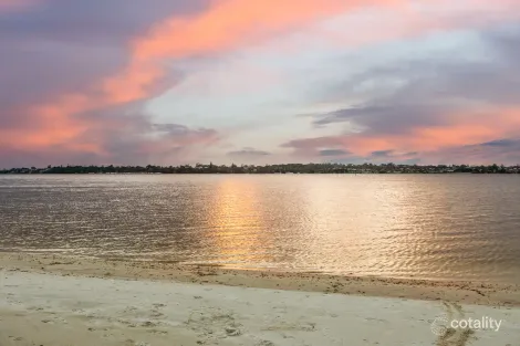 Property photo of 76 Tweeddale Road Applecross WA 6153