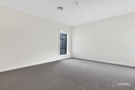 Property photo of 17 Hollyhock Road Craigieburn VIC 3064