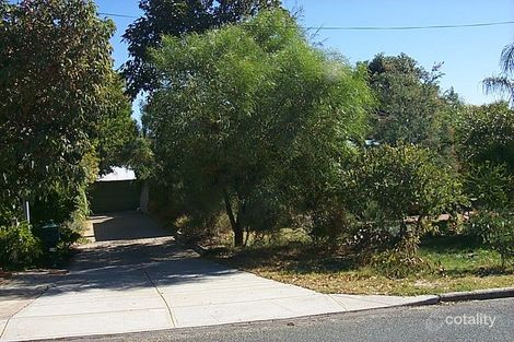 Property photo of 31 Halse Crescent Melville WA 6156