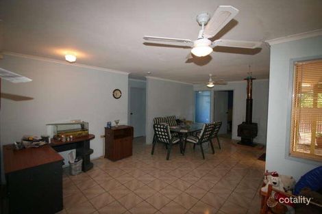 Property photo of 16 Eli Court Hillcrest QLD 4118