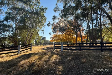 7 Cathedral Cl, Buxton, VIC 3711