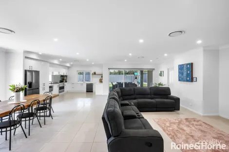 Property photo of 11 Silvereye Close South Nowra NSW 2541