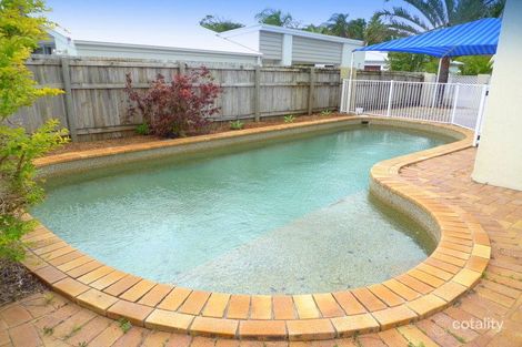 Property photo of 2 Dame Patti Avenue Mermaid Waters QLD 4218