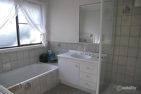 Property photo of 1/3 Hanna Court Kearneys Spring QLD 4350