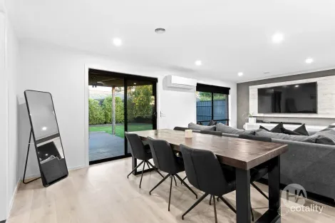Property photo of 34 Banksia Crescent Tyabb VIC 3913