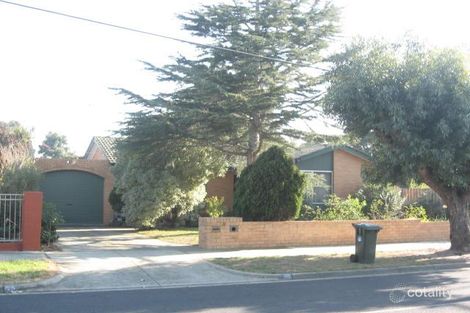 33 Silver Ave, Frankston North, VIC 3200