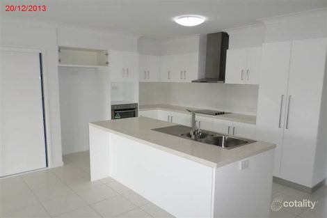 Property photo of 12 Daffodil Close Yamanto QLD 4305