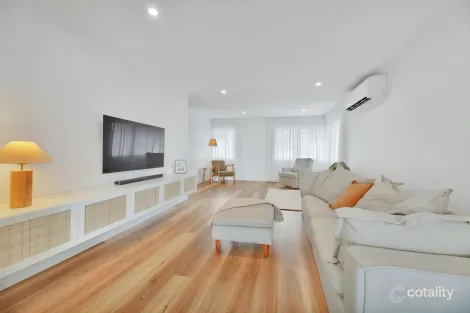 Property photo of 18 Tallaroon Street Jindalee QLD 4074