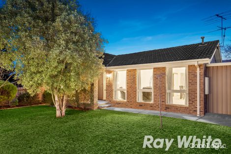 Property photo of 35 Dunvegan Crescent Macleod VIC 3085