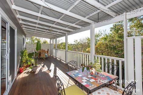 Property photo of 145 Kitchener Road Alfred Cove WA 6154