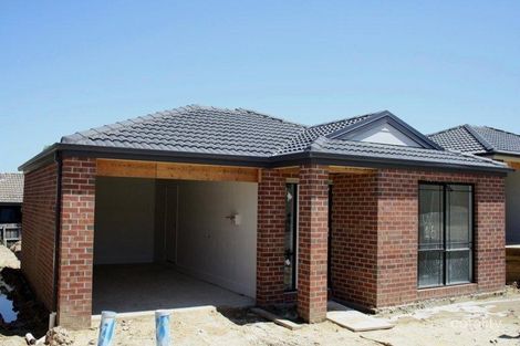 Property photo of 17 Ahern Road Pakenham VIC 3810