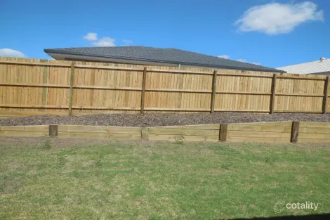 Property photo of 78 Skyblue Circuit Yarrabilba QLD 4207