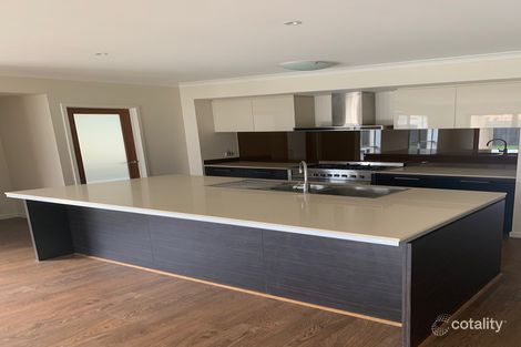 Property photo of 36 Blackledge Drive Clyde North VIC 3978